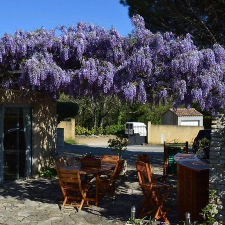 Hotel Espace Loisirs Saint-Martin-dʼArdèche Exterior foto