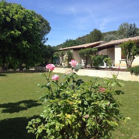 Hotel Espace Loisirs Saint-Martin-dʼArdèche Exterior foto