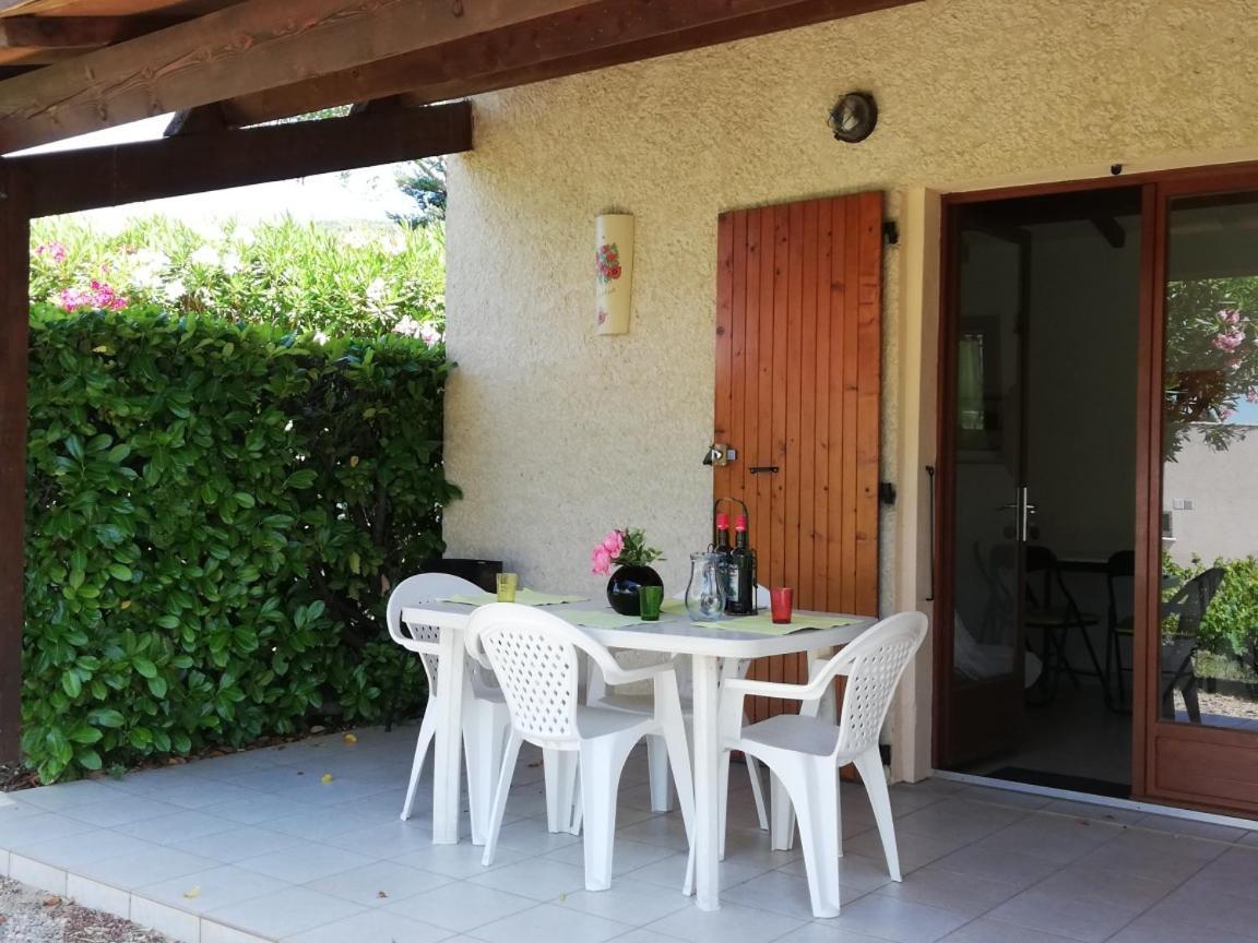 Hotel Espace Loisirs Saint-Martin-dʼArdèche Exterior foto