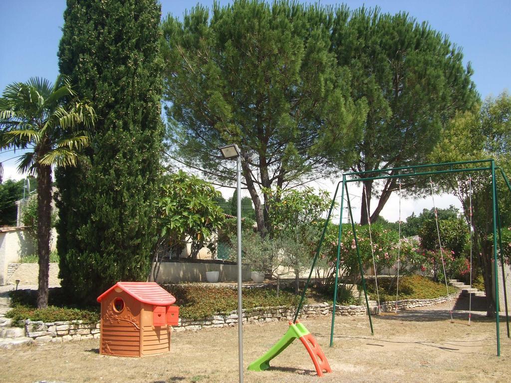 Hotel Espace Loisirs Saint-Martin-dʼArdèche Exterior foto