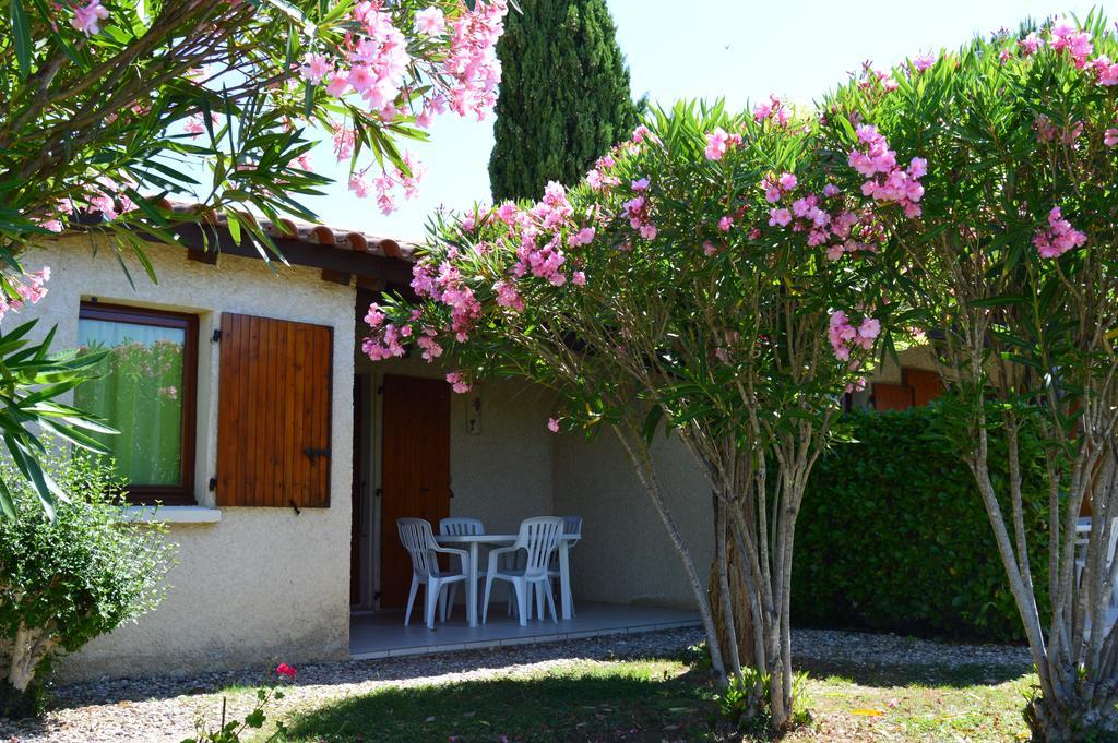 Hotel Espace Loisirs Saint-Martin-dʼArdèche Exterior foto